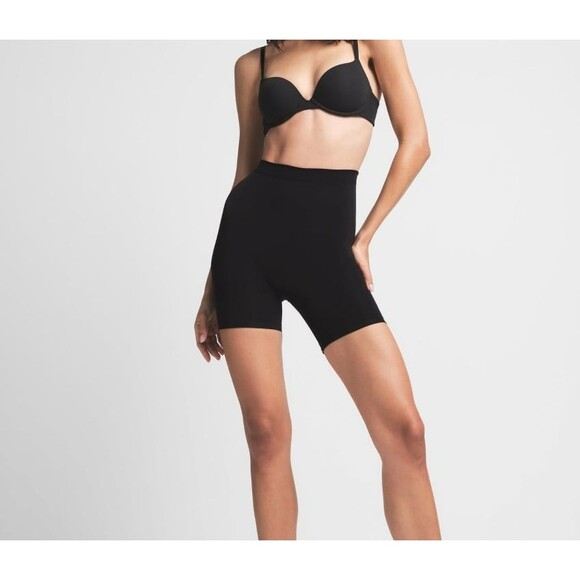 SKIMS Seamless Sculpt Mid Thigh Shorts - Size XSmall - Onyx - Picture 2 of 4